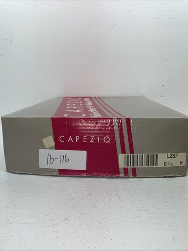New Women’s White Capezio Cowboy Boots. L 287 8.5 8 1/2 M. 16-116