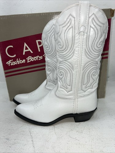 New Women’s White Capezio Cowboy Boots. L 407 7.5 7 1/2 M. 17-17