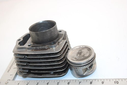 84 Honda Fourtrax 200 Trx200 A Oem STD 65mm Bore Cylinder 12100-958-671 AH33