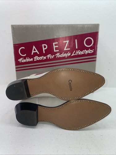 New Women’s White Capezio Cowboy Boots. L 287 8.5 8 1/2 M. 16-116