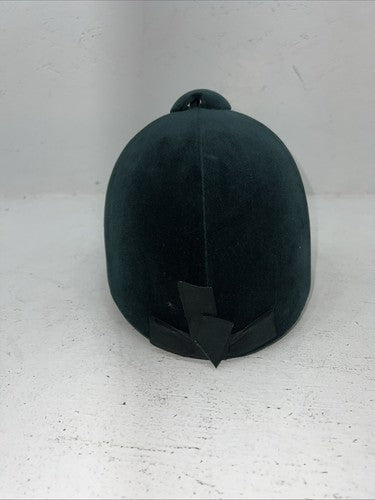 New Women’s Green Equestrian English Riding Helmet. A 264 6 7/8. 12-96
