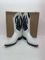 New Women’s White Capezio Cowboy Boots. L 777 8 M. 16-118