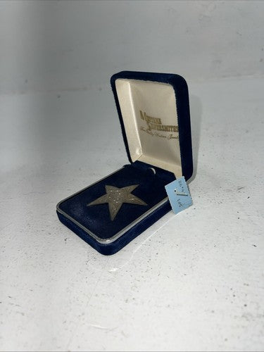 New Women’s Montana Silversmiths Silver Star Coat Pin. SP1 A-20