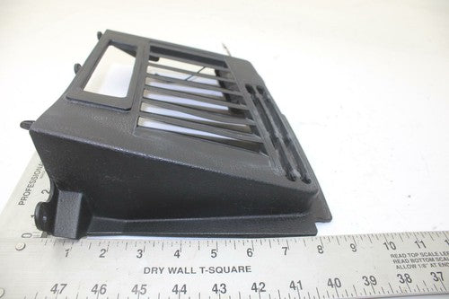 93 Yamaha Venture GT OEM Right Louver 8X9-77132-00-00 SY53