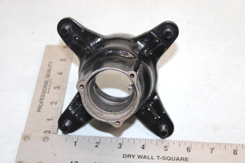 Polaris  Oem Front Hub With Studs Screw In Cap 1520182 2202595 Q1367