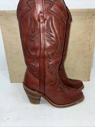 New Women’s Red Capezio Cowboy Boots. L 535 6.5 6 1/2 M. 19-67
