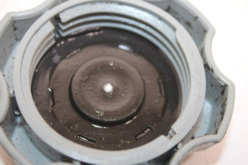 1994 Kawasaki 750 Ss Super Sport Oem Oil Fill Cap 16115-3714 JK9