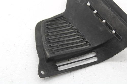 1987 Yamaha Srv Oem Left Louver 8K4-77131-00-00 SY131