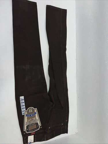 New Men’s Brown Cowboy Cut Slim Fit Wrangler Jeans. 11x32 H-5