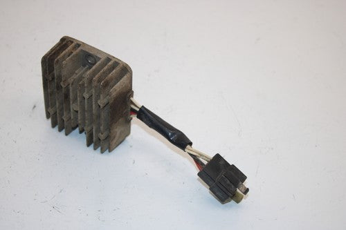 96 Yamaha  Timberwolf 250 2wd Oem Voltage Regulator 4GB-81960-00-00 AY45