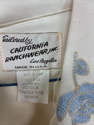 New Women’s California RanchWear White Blue Long Sleeve Pearl Snap Medium YY-95