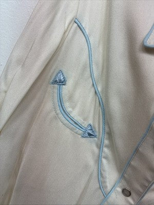 New Women’s California RanchWear White Blue Long Sleeve Pearl Snap Medium YY-95