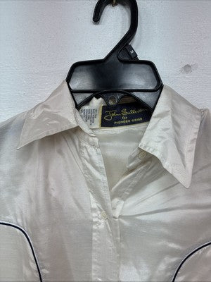 New Women’s Pioneer Wear White Long Sleeve Button Up Medium MM-95