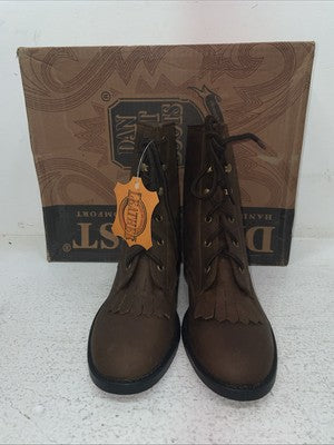 New Youth Brown Lace Up Dan Post Cowboy Boots. C 3121 3.5 3 1/2 D. 22-26