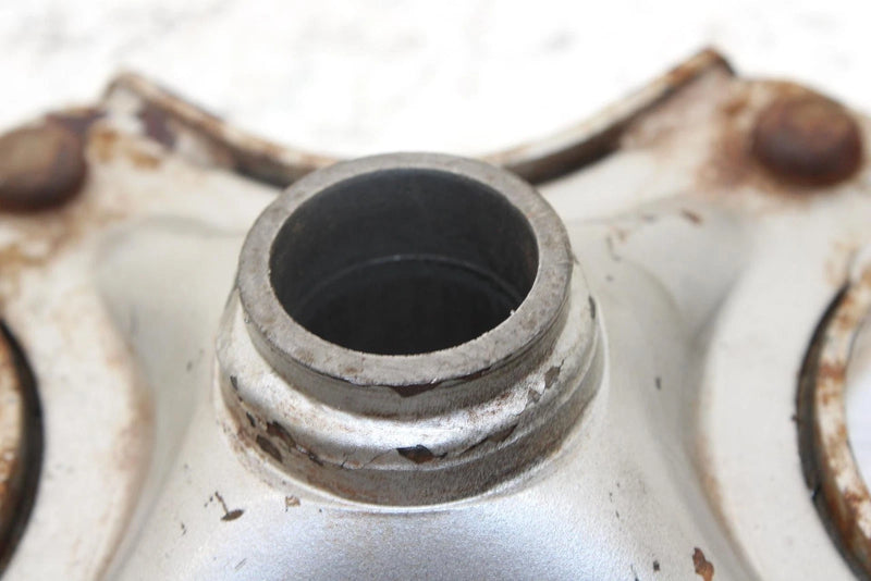 1992 Kawasaki Bayou 220 Oem Rear Wheel Hub  49030-1086 AK35