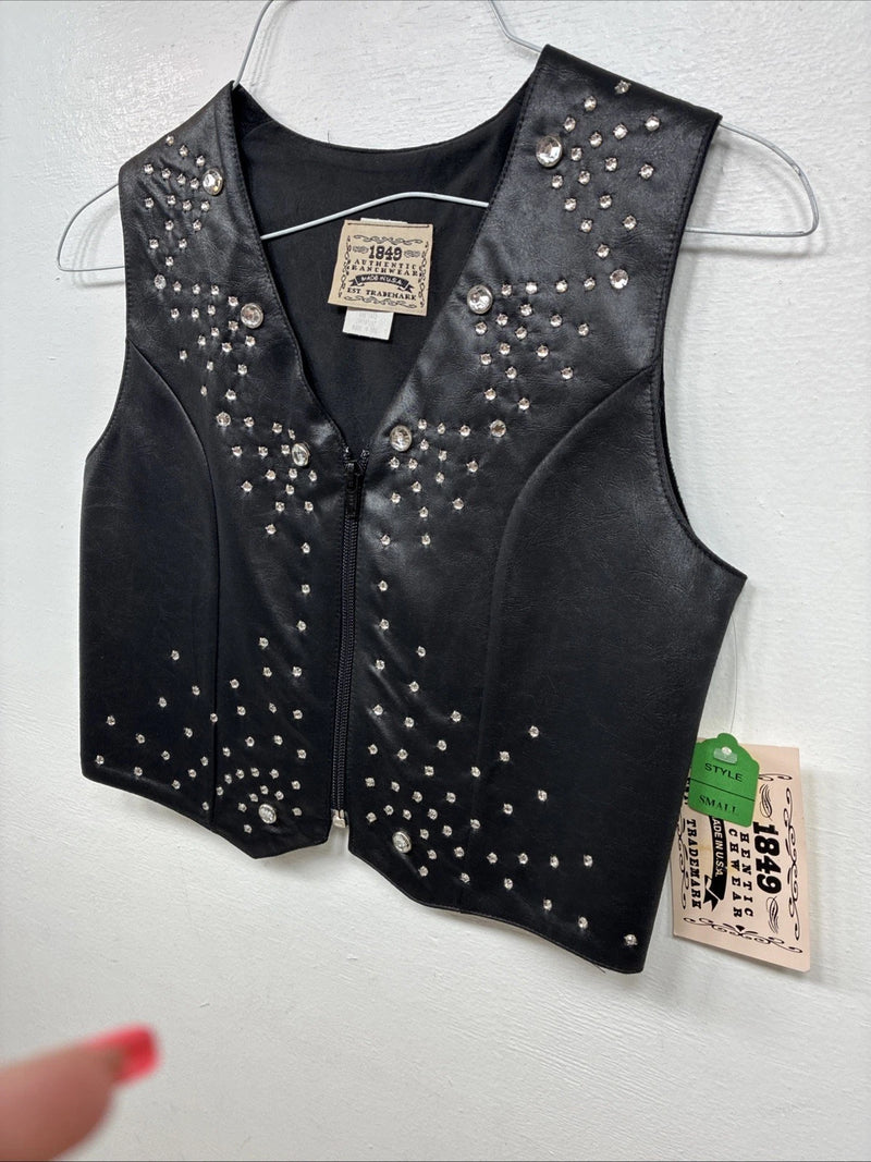 New Women’s 1848 RanchWear Black Rhinestone Sleeveless Vest Zip Up Small YY-41