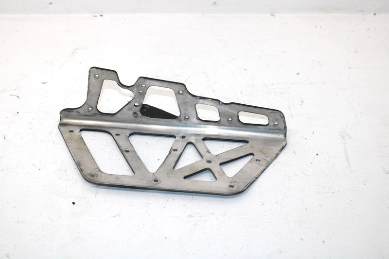 2017 Ski-doo Grand Touring 900 Oem Right Frame Support 518327858 SS65