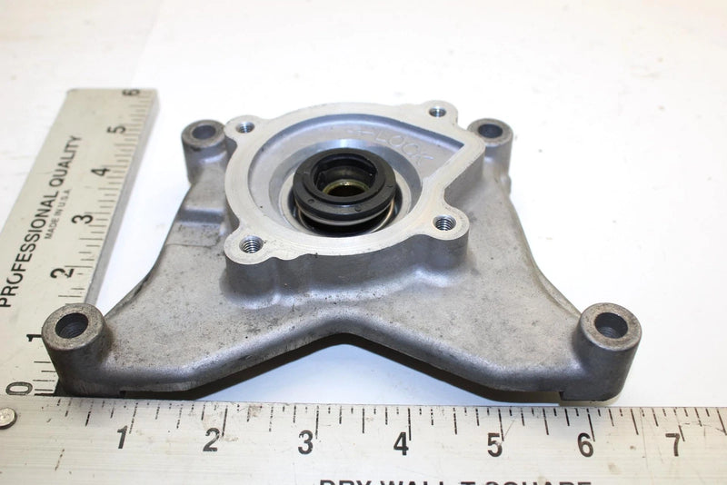 2001 Yamaha Vmax 500 Oem Engine Water Coolant Pump Housing 8CR-12421-01-00 SY93