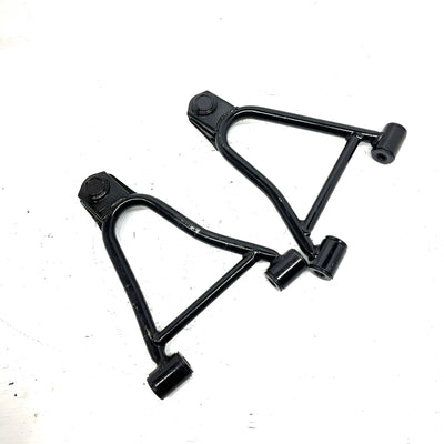 1994 Yamaha Kodiak 400 4x4 OEM Front Lower A Arm Set 2HR-23580-01-00 AY61