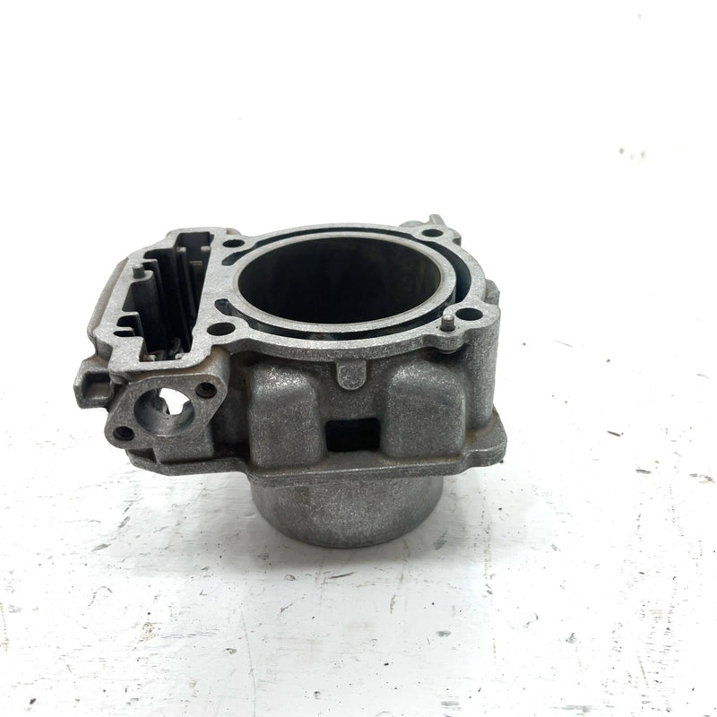 2022 Can-Am Defender HD10 OEM 91mm Bore Front Cylinder 420413111 XB0.3