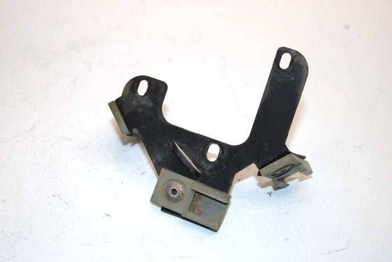 03 Bombardier Quest 650 Oem Speedometer Bracket 710000159 AB1
