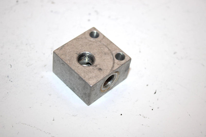 08 Polaris Ranger 700 4x4 Efi Oem Front Brake Cross Fitting 7052316 XP1