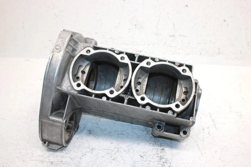1988 Yamaha Phazer Oem Crankcase 8V0-15100-01-00 88T-15100-01-00 SY26
