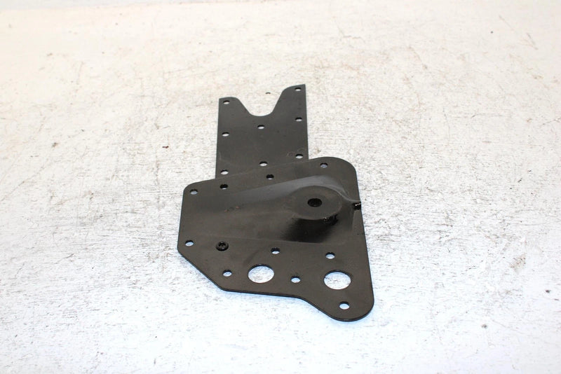 2000 Polaris Classic Touring Oem Right Suspension Bracket 1012440-067 SP54
