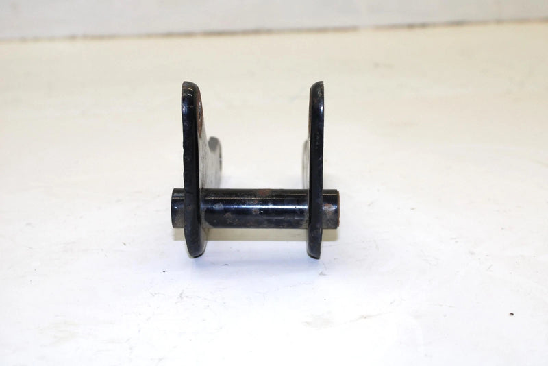 92 Yamaha Exciter Ii Oem Rear Suspension Pivot Bracket 8U7-47464-00-00 Q1609