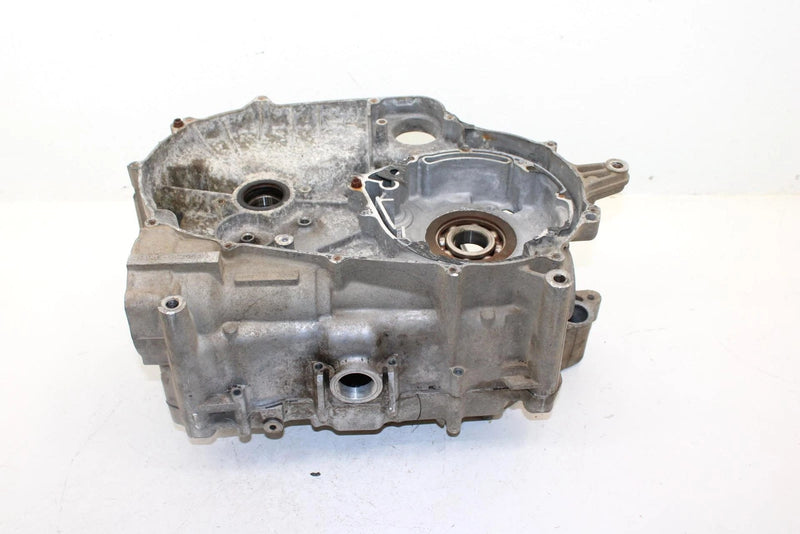 1999 Yamaha  Grizzly Oem Crankcase 4WV-15100-12-00 AY47