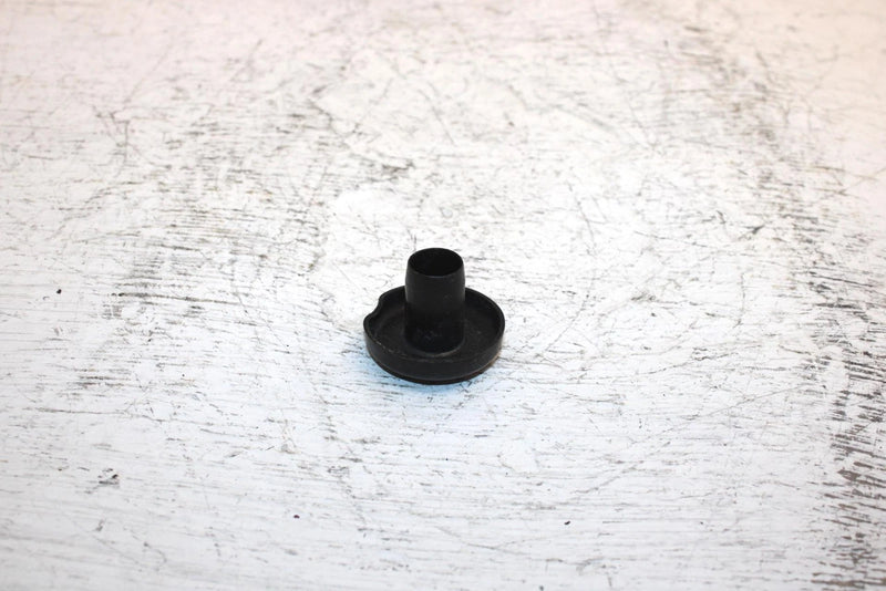 1998 Ski-doo Mxz 670 Oem Spindle Cap Cover 572091300 SS17