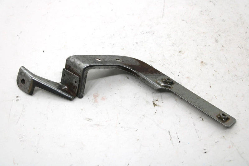 1992 Yamaha Exciter Ii Le Oem Shroud Bracket 88R-2196F-00-00 SY68