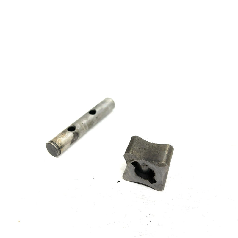 2003 Bombardier Traxter 500 4x4 Automatic OEM Oil Pump Shaft 711220592 AB15