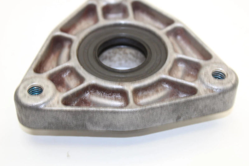 1995 Yamaha Vmax 600 Oem Chain Case Bearing Housing 8AB-47559-00-00 Q2500