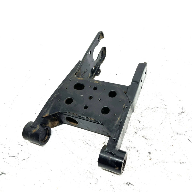 01-02 Polaris Magnum 325 4X4 OEM Rear Swingarm 1541577 AP202