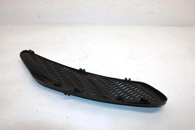 2001 MXZ 700 Oem RH INtermediate Grill, Black 517302028 SSS