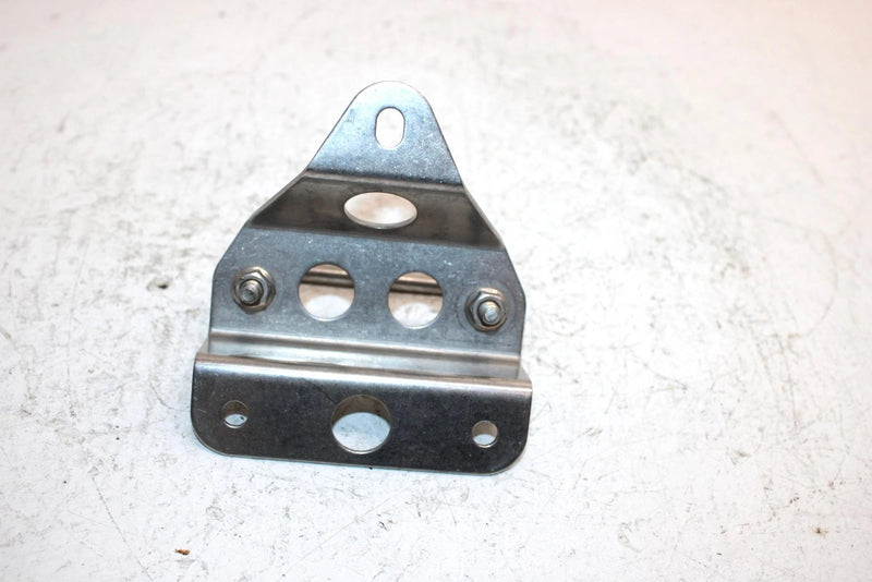 1994 Kawasaki 750 Ss Super Sport Oem Rear Seat Latch Hook 53045-3704 JK9