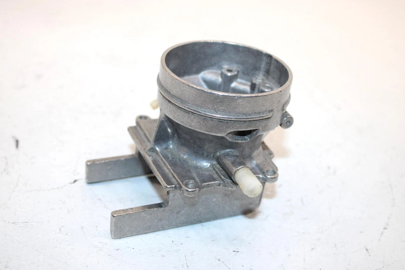 94 Yamaha Vmax 500 Le Vx500eu Oem Rear Carb Housing 8AB-14100-00-00 SYS
