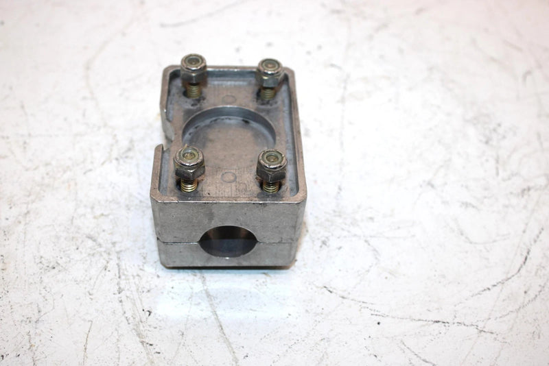 07 Arctic Cat Crossfire 800 Efi Oem Handebar Mount 0605-506 0605-507 Q2173
