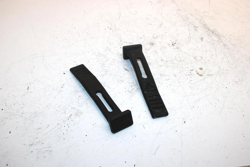 01 Arctic Cat Zr 600 Efi Oem Airbox or Hood Strap Set 1606-067 Q4556