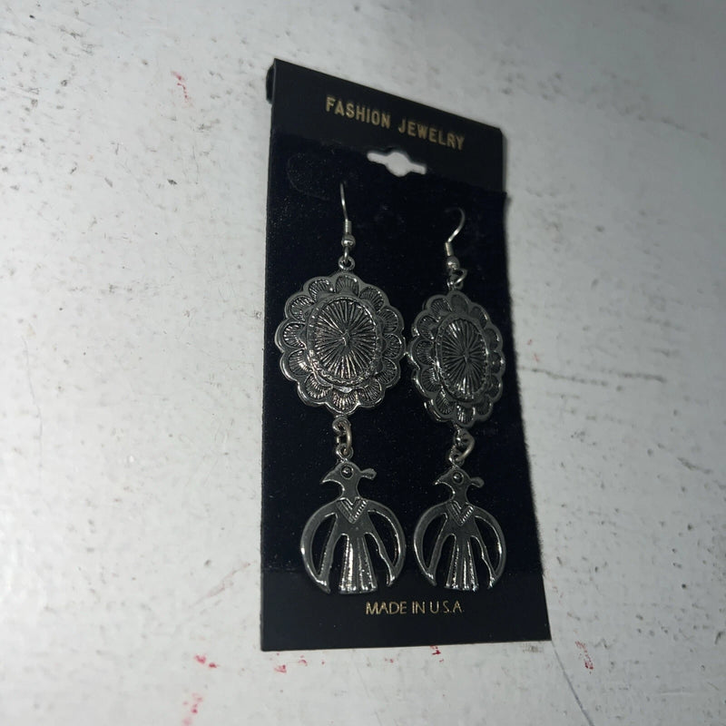 New Women’s Fashion Jewelry Silver Dangle Earrings. LE3000-1 A-123