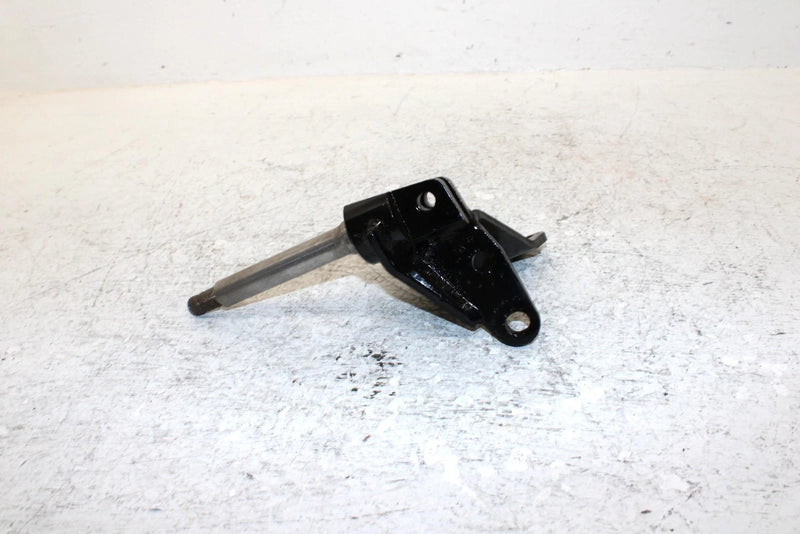 1986 Polaris Trailboss Oem Left Steering Spindle 1821023 AP108