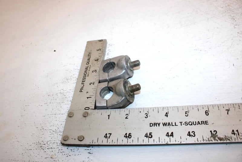 1982 Honda Atc110 Oem Handlebar Clamp Set 95014-32100 AH65