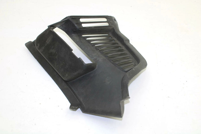 Yamaha OEM Right Louver 8K4-77132-00-00 SY49