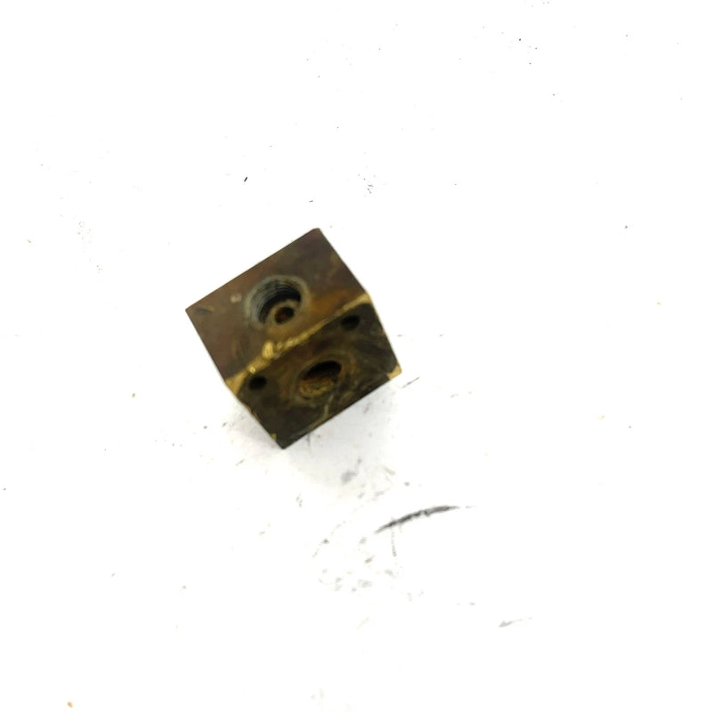 94-98 Polaris Trail Blazer 250 ES OEM Brake Cross Fitting 7052103 AP217