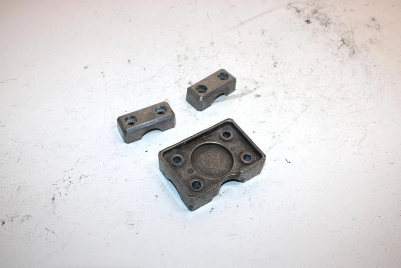 94 Arctic Cat Ext 580 Efi Oem Handebar Mount 0105-351 0105-350 Q3616