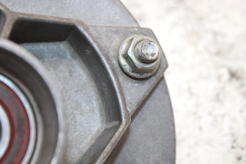 2002 Polaris Magnum 325 Oem Front Hub 5132627 AP151