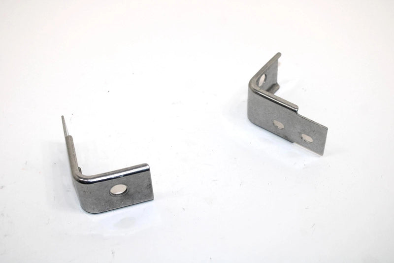 1988 Yamaha Xlv Oem Rear Bumper Bracket Pair 8M6-77526-01-00 SY128