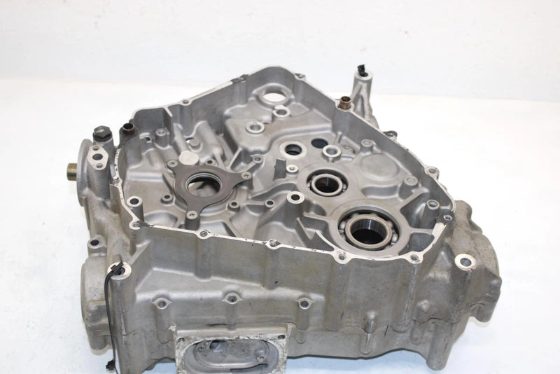 02 Arctic Cat 375 4x4 Automatic Oem Crankcase 3402-580 AA23