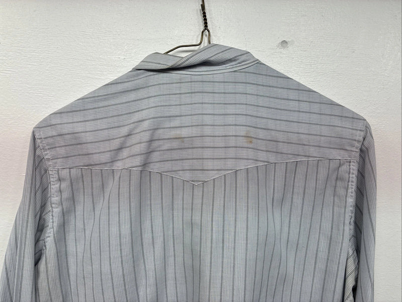 New Women’s Forego Blue Stripe Long Sleeve Button Up Size 36 LL-31